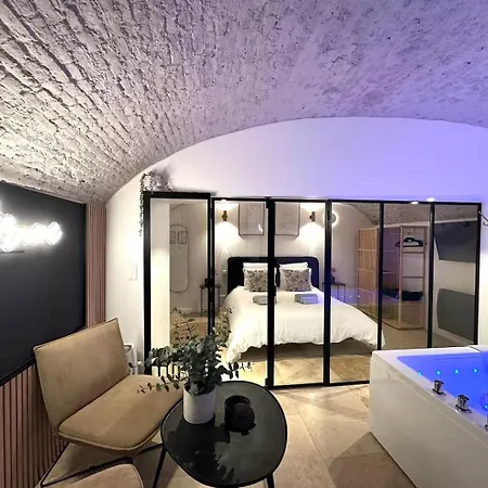 Appartement Brume, Sauna Et Balneo Centre Historique